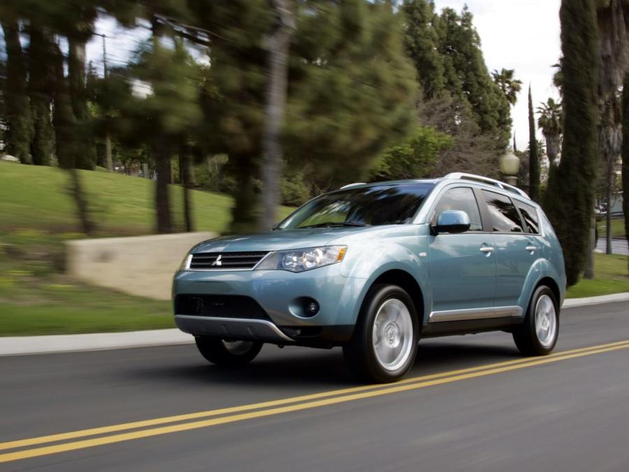 Mitsubishi Outlander 4WD 2007 года  (US) (фото 39 из 66)